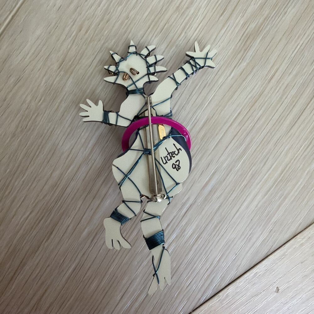 Liztech Tribal Hula Hoop Dancer Brooch ‘98 Multicolor Beads - Picture 8 of 12